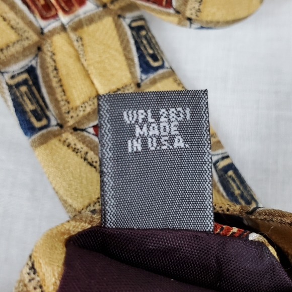 Vintage 70's HALSTON Gold Silk Tie - Picture 9 of 11